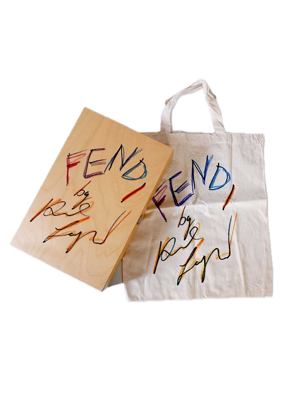 Fendi — 100 лет: от мастерской на Via del Plebiscito до шоу под Колизеем (фото 125)