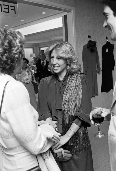 Fendi — 100 лет: от мастерской на Via del Plebiscito до шоу под Колизеем (фото 67)