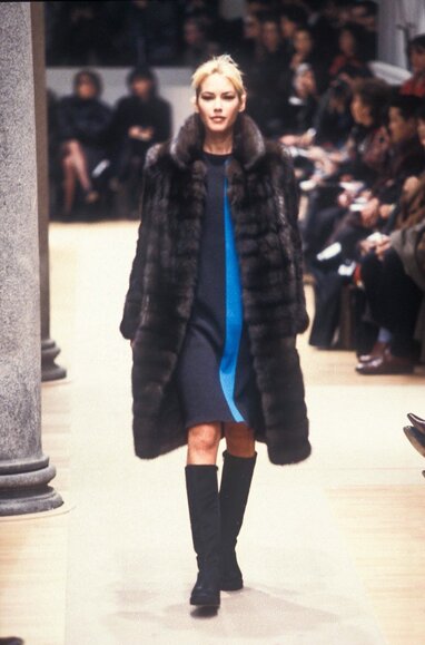 Fendi — 100 лет: от мастерской на Via del Plebiscito до шоу под Колизеем (фото 39)