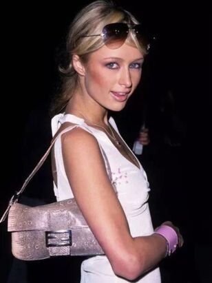 Fendi — 100 лет: от мастерской на Via del Plebiscito до шоу под Колизеем (фото 83)