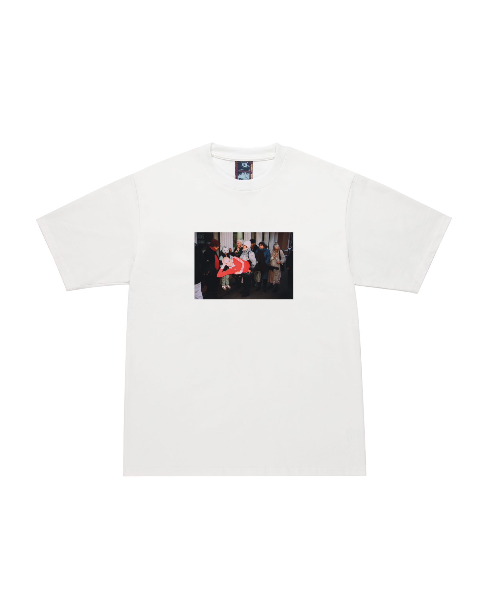 Лекции по литературе и концерты инди-музыки: планы редакции BURO. на последние три недели лета (фото 6)