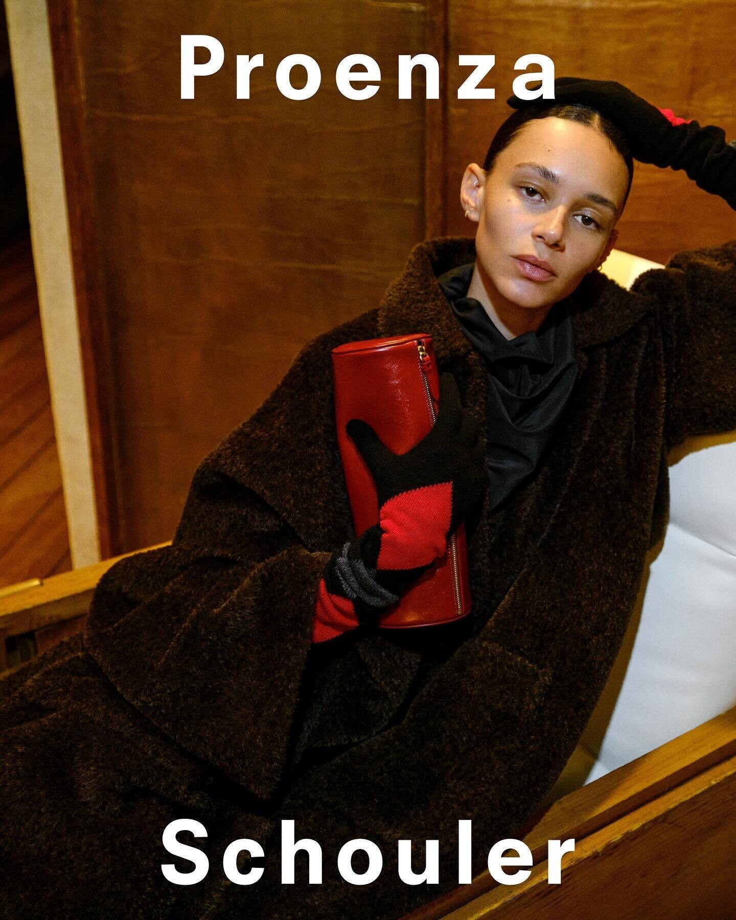 Рекламные кампании осень-зима 2025 как инструкция по применению (фото 52)