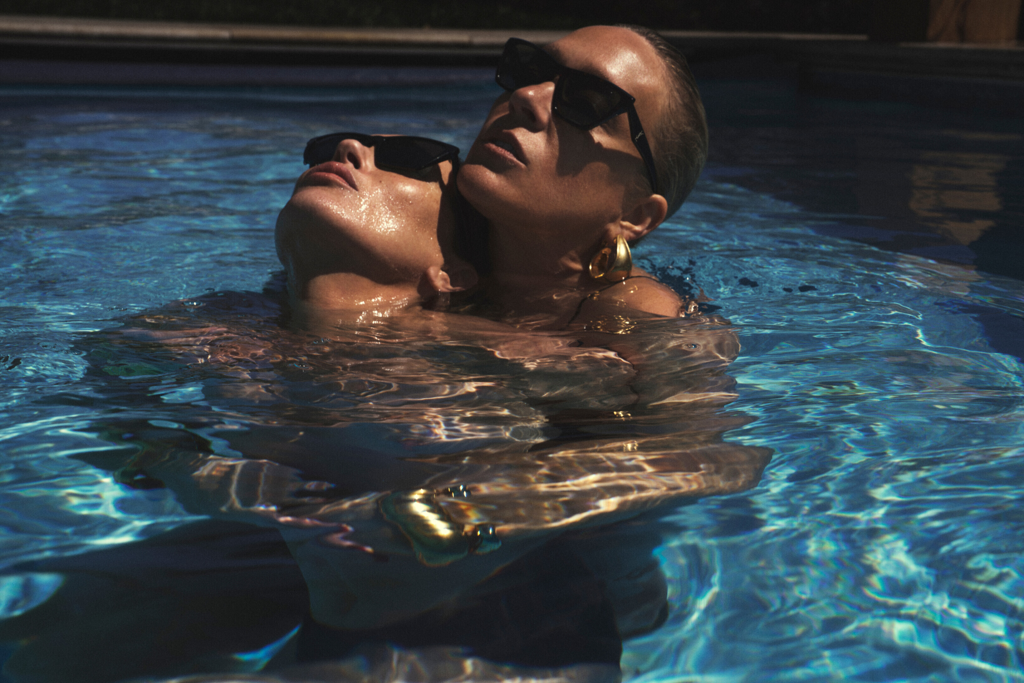 Рекламные кампании осень-зима 2025 как инструкция по применению (фото 11)