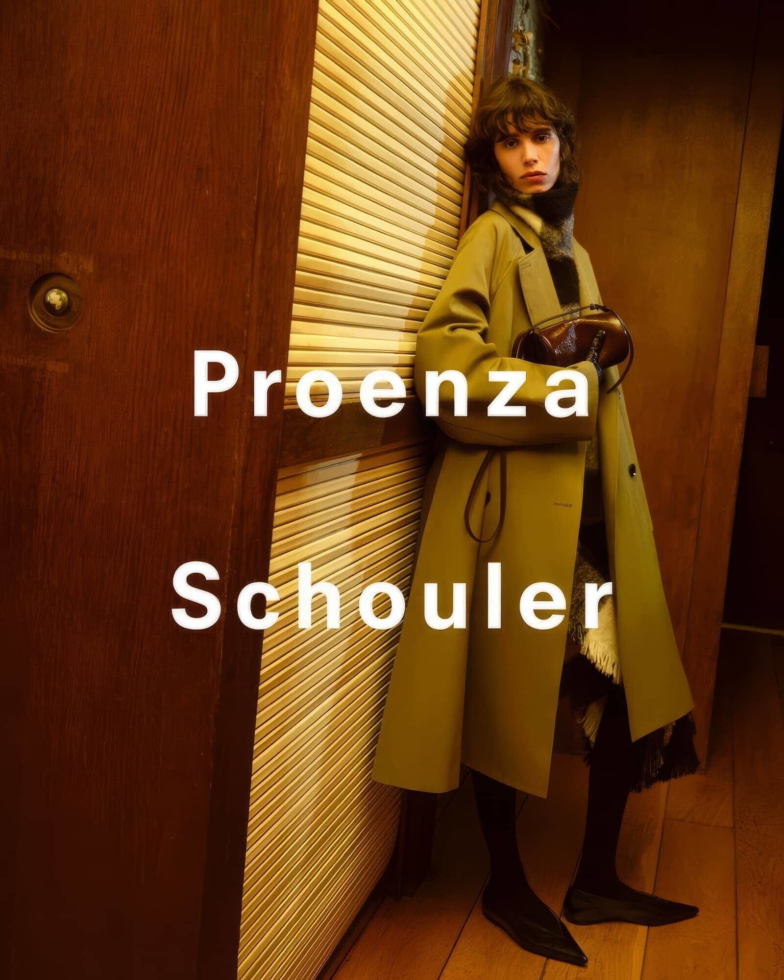 Рекламные кампании осень-зима 2025 как инструкция по применению (фото 55)