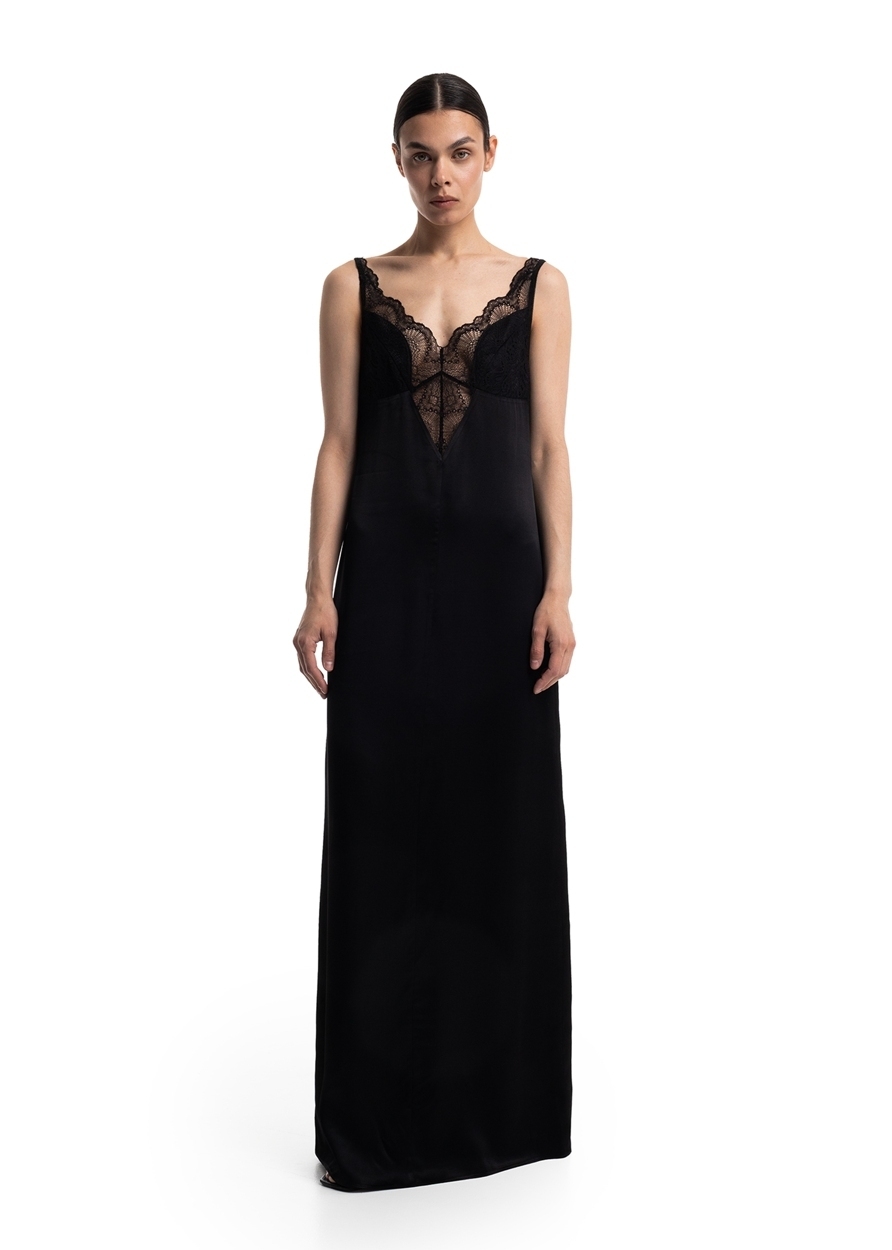 «Комбинации» на выход: 20 платьев в бельевом стиле (фото 35)