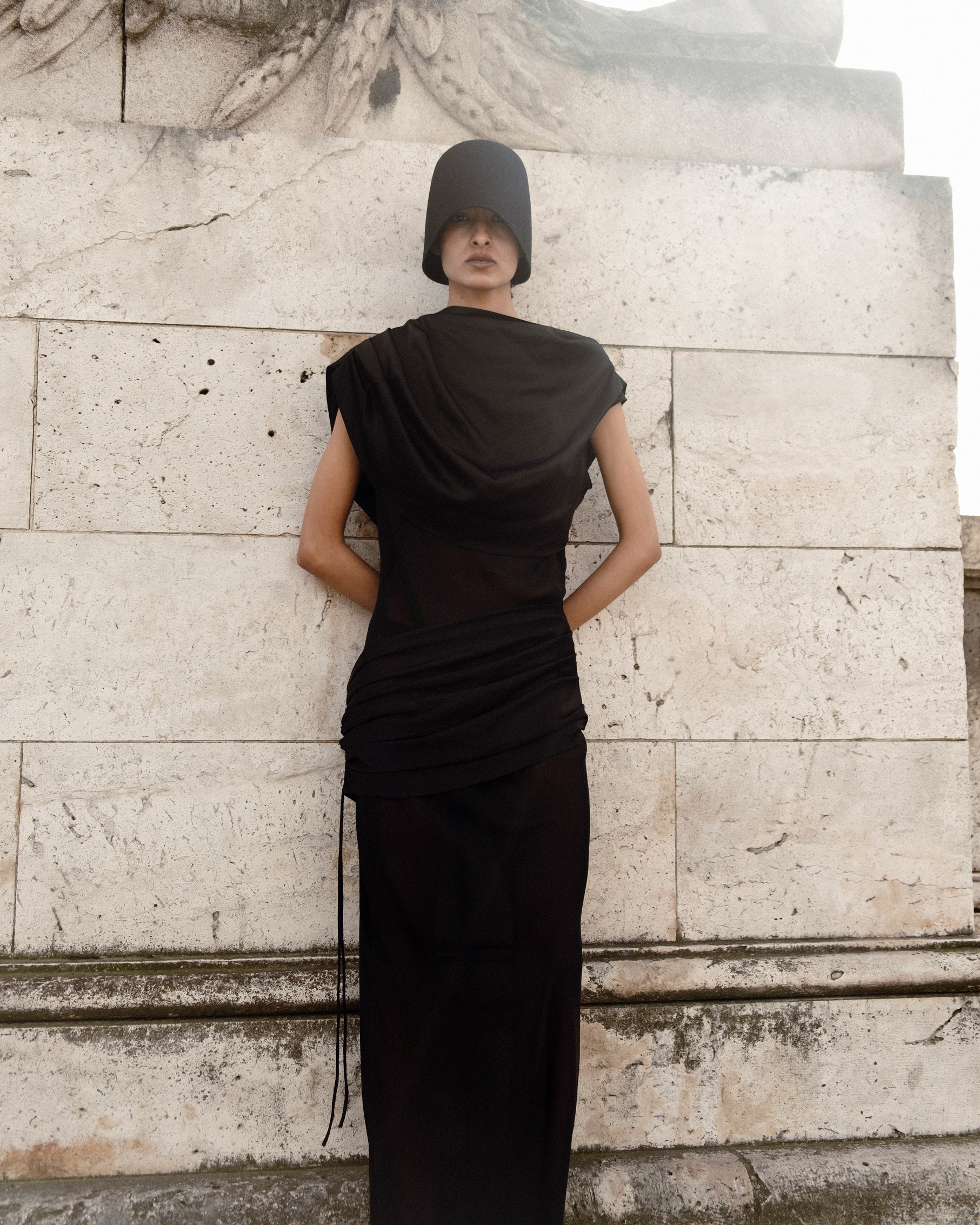 Новое имя. Amro — функциональный и женственный гардероб для особых поводов и не только (фото 9)