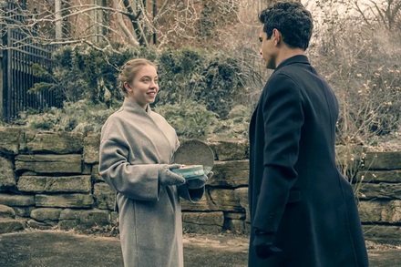 Упорная, красивая и немного скандальная: почему мы любим Сидни Суини (фото 16)