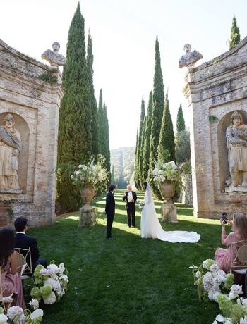 Самые красивые свадьбы лета 2025. Выбор BURO. (фото 12)