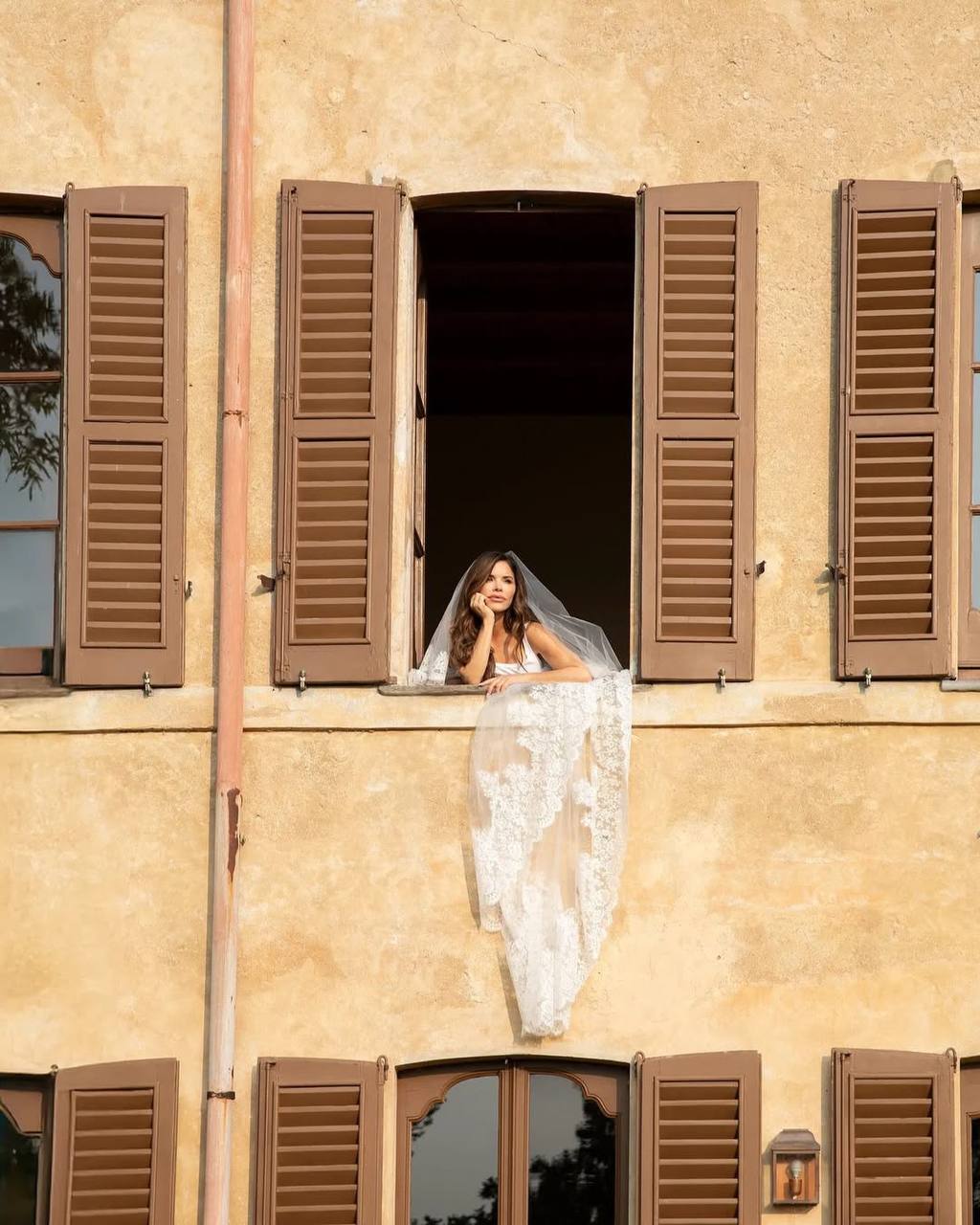 Самые красивые свадьбы лета 2025. Выбор BURO. (фото 14)