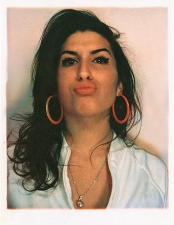 «Back to Black», «Rehab» и «Valerie»: за какие треки мир должен благодарить Эми Уайнхаус (фото 20)