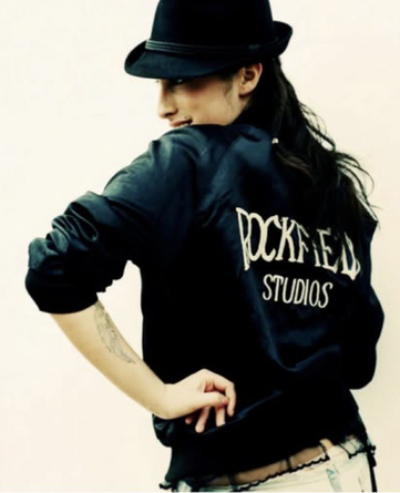 «Back to Black», «Rehab» и «Valerie»: за какие треки мир должен благодарить Эми Уайнхаус (фото 15)