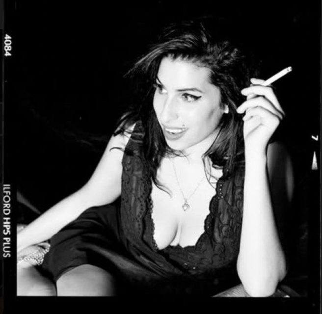 «Back to Black», «Rehab» и «Valerie»: за какие треки мир должен благодарить Эми Уайнхаус (фото 12)