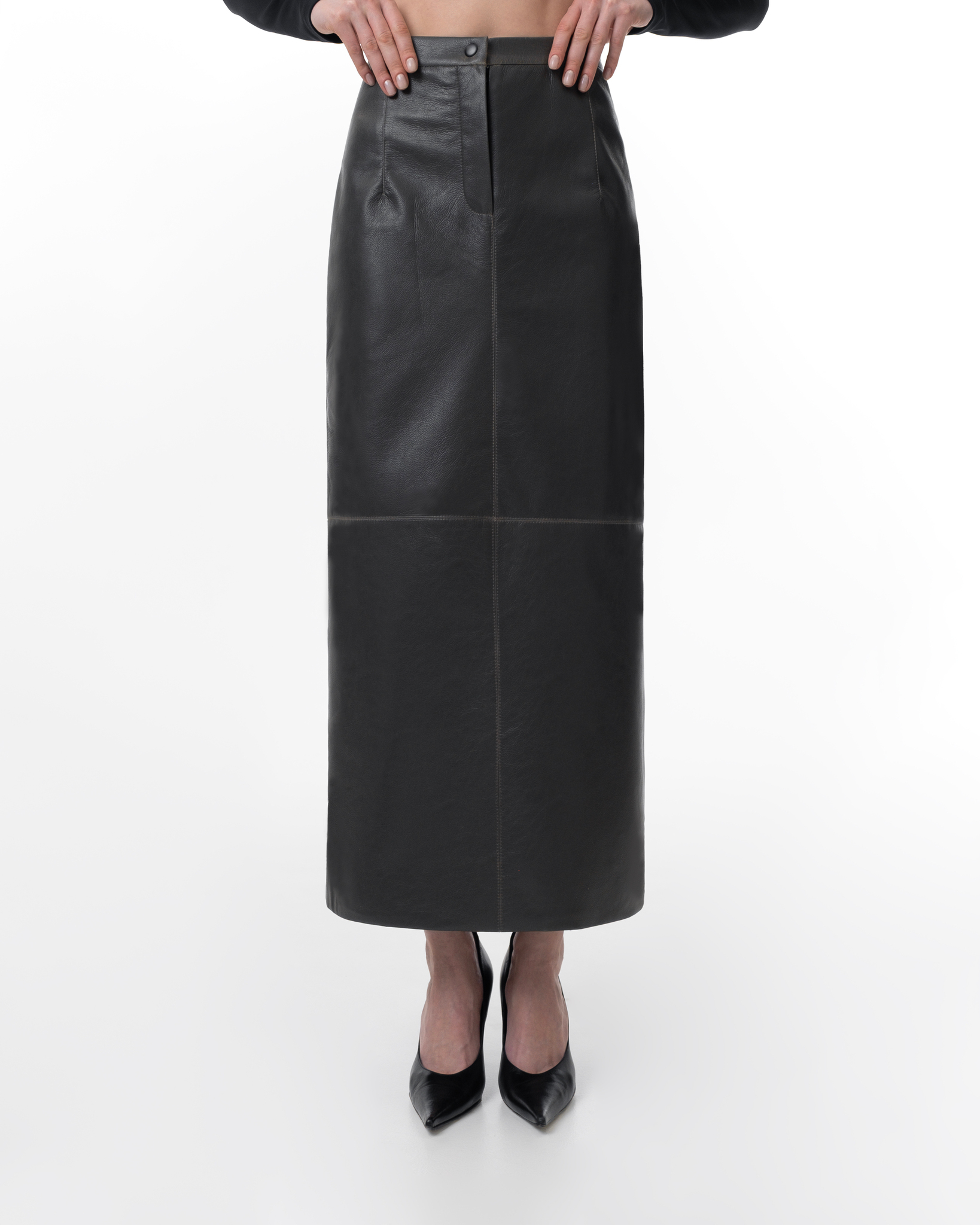 Самая нужная вещь сезона осень-зима 2025? Конечно, юбка-карандаш. Вот 15 модных вариантов (фото 23)