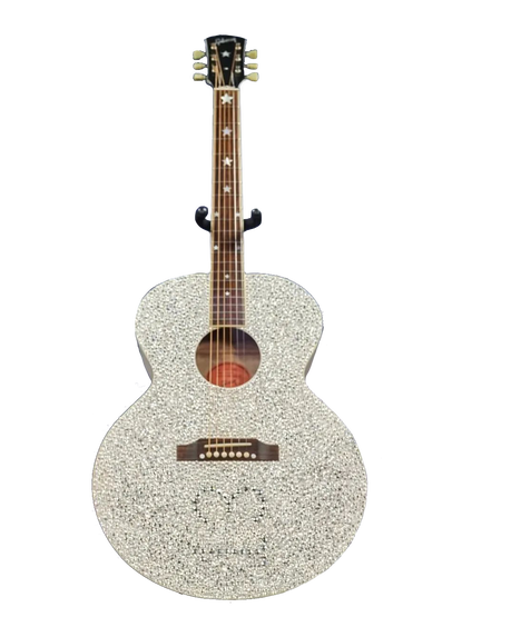 Змеи, браслеты дружбы и бесконечные пасхалки: азбука Тейлор Свифт (фото 48)