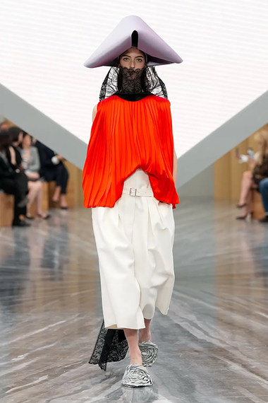 Оранжевый — хит сезона: 20 вещей в самом трендовом цвете Недель моды Милана и Парижа (фото 17)