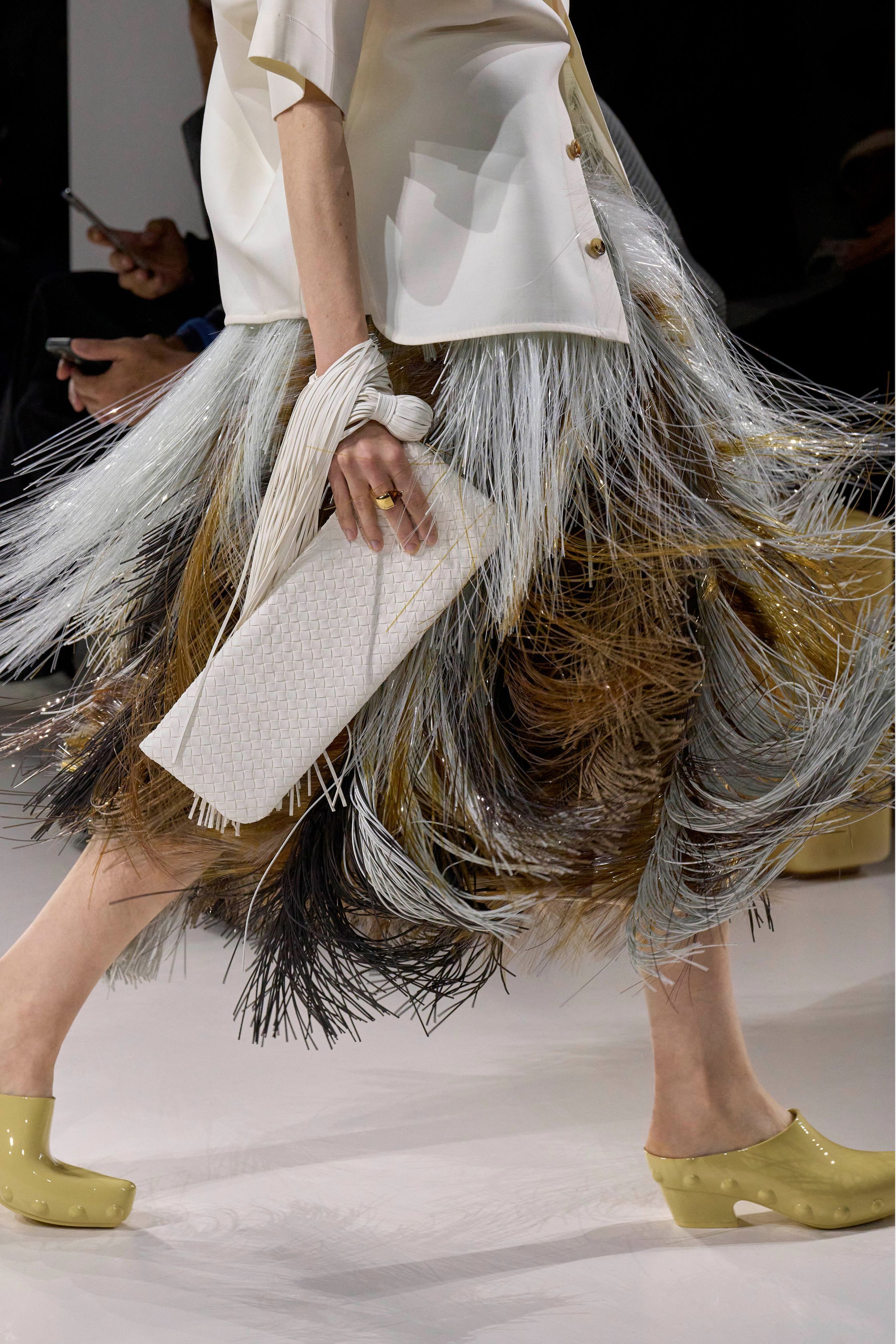 Джонатан Андерсон в Dior и Матье Блази в Chanel. Ольга Шевченко — о дебютах сезона весна-лето 2026 (фото 41)