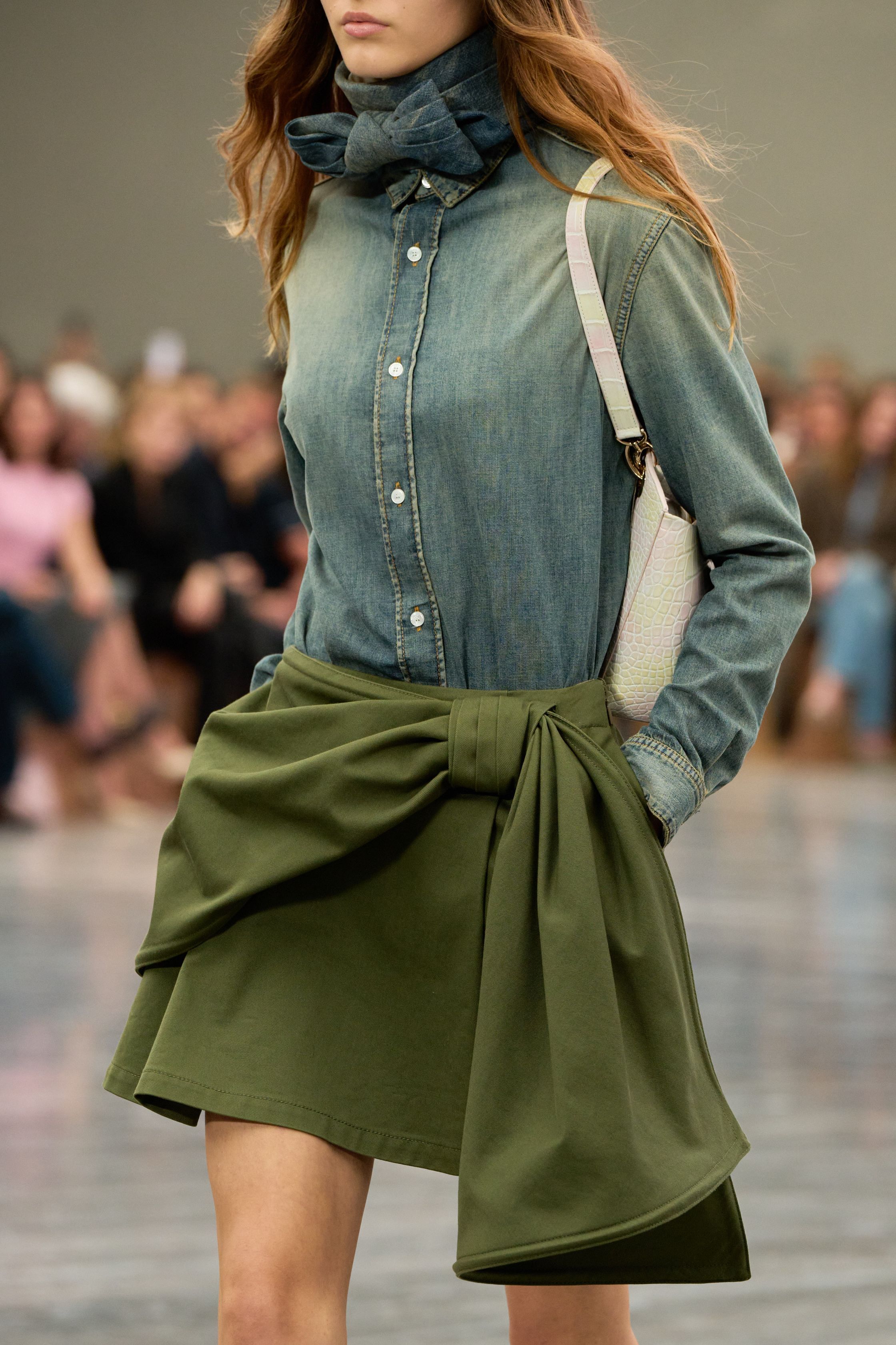 Джонатан Андерсон в Dior и Матье Блази в Chanel. Ольга Шевченко — о дебютах сезона весна-лето 2026 (фото 46)