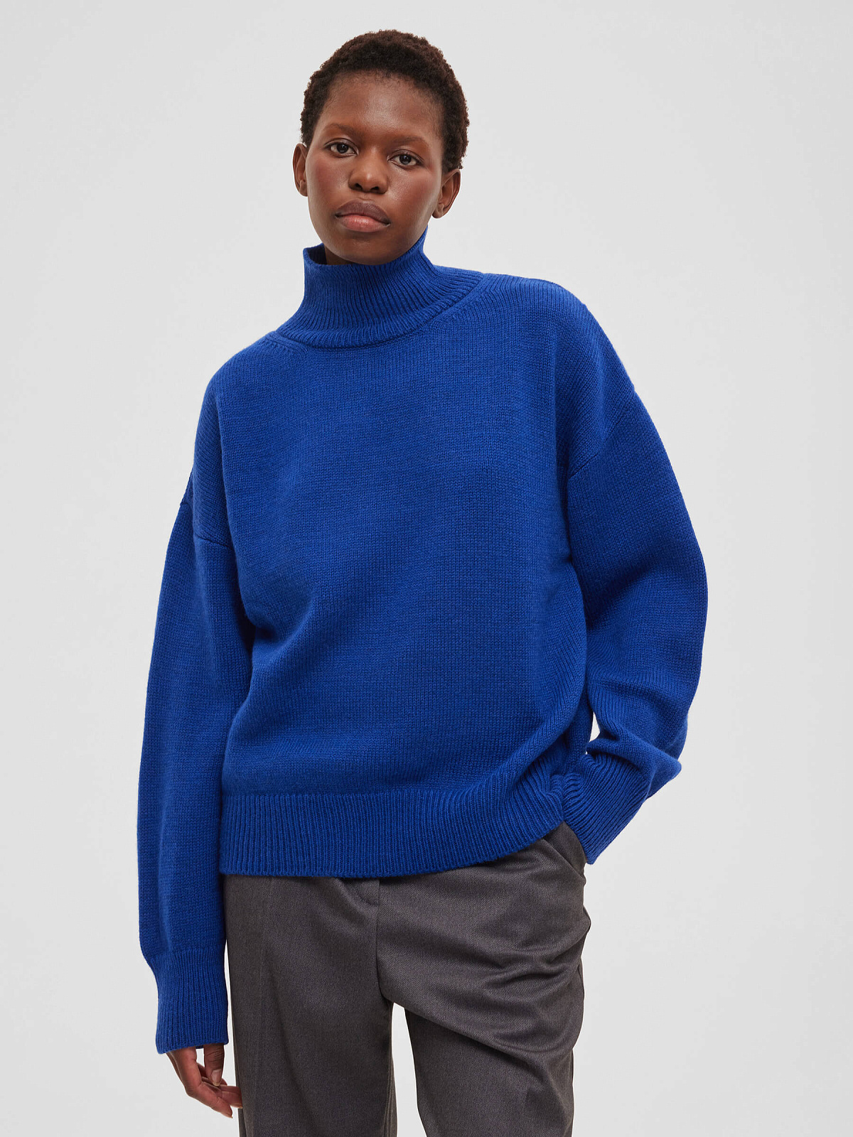 Зона комфорта. Уютные свитера и джемперы для осени и зимы 2025 (фото 23)