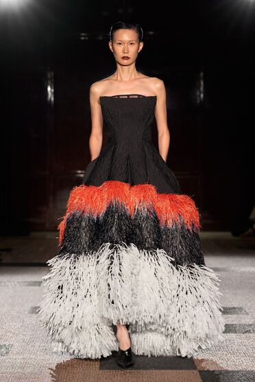 Ход королевы. Стиль Марии-Антуанетты на подиуме и в жизни (фото 8)