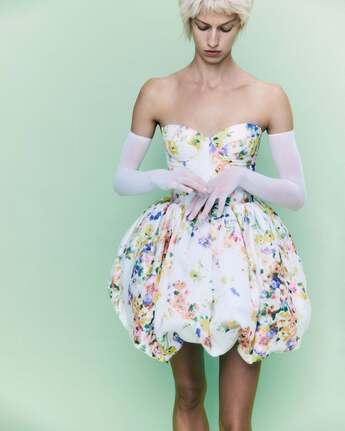 Ход королевы. Стиль Марии-Антуанетты на подиуме и в жизни (фото 27)