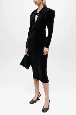 Ход королевы. Стиль Марии-Антуанетты на подиуме и в жизни (фото 23)