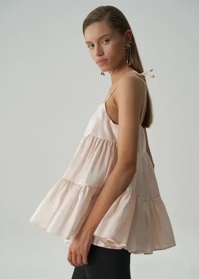 Ход королевы. Стиль Марии-Антуанетты на подиуме и в жизни (фото 36)