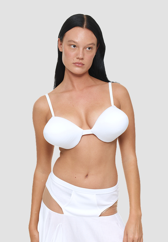 Ход королевы. Стиль Марии-Антуанетты на подиуме и в жизни (фото 35)