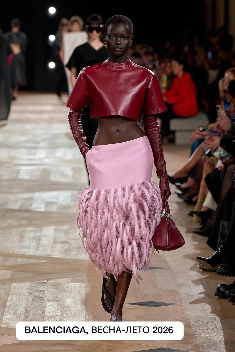 Нур Хан, Мария Чуйкова и еще 10 дебютанток прошедших Недель моды, за которыми стоит следить (фото 16)