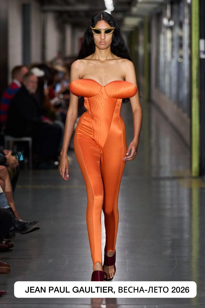 Нур Хан, Мария Чуйкова и еще 10 дебютанток прошедших Недель моды, за которыми стоит следить (фото 39)