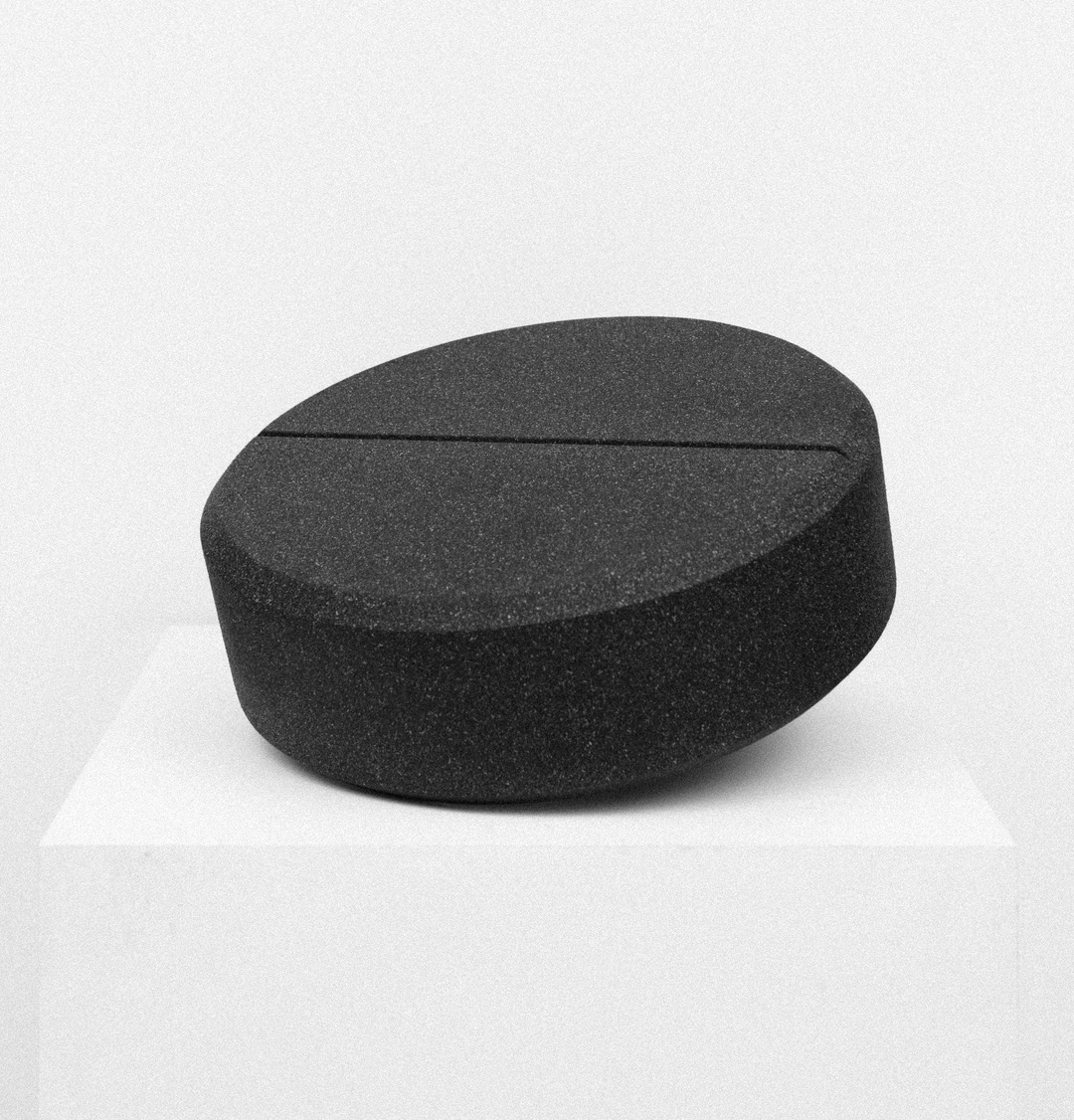 Хроника стрит-арта: что смотреть на выставке «5 углов» в фонде Ruarts — выбор BURO. (фото 12)