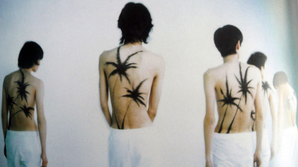 От Мартина Маржелы до Гленна Мартенса: в чем феномен бельгийских дизайнеров (фото 60)