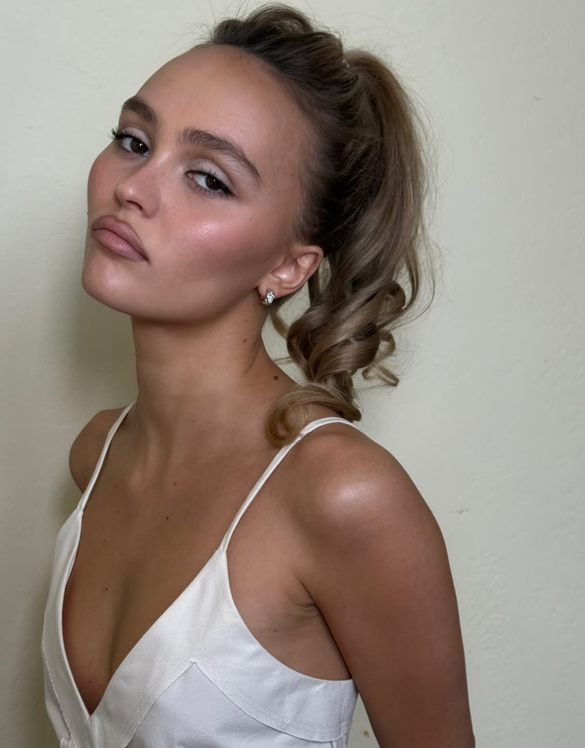 Contour Your Lips: тренд на акцентный контур губ — носим как Селена Гомес и Кайли Дженнер (фото 6)