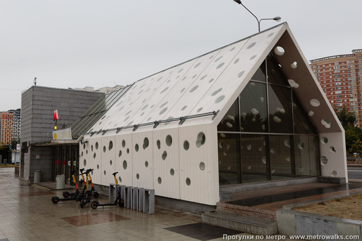 От «Сокольников» до «Новаторской»: как изменился облик московского метро за 90 лет (фото 111)