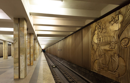 От «Сокольников» до «Новаторской»: как изменился облик московского метро за 90 лет (фото 76)