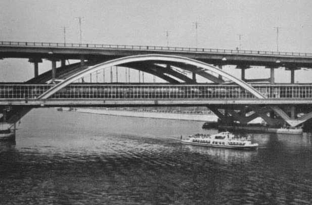 От «Сокольников» до «Новаторской»: как изменился облик московского метро за 90 лет (фото 61)