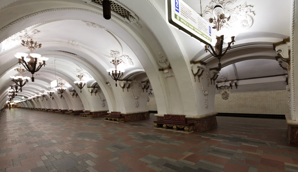 От «Сокольников» до «Новаторской»: как изменился облик московского метро за 90 лет (фото 43)