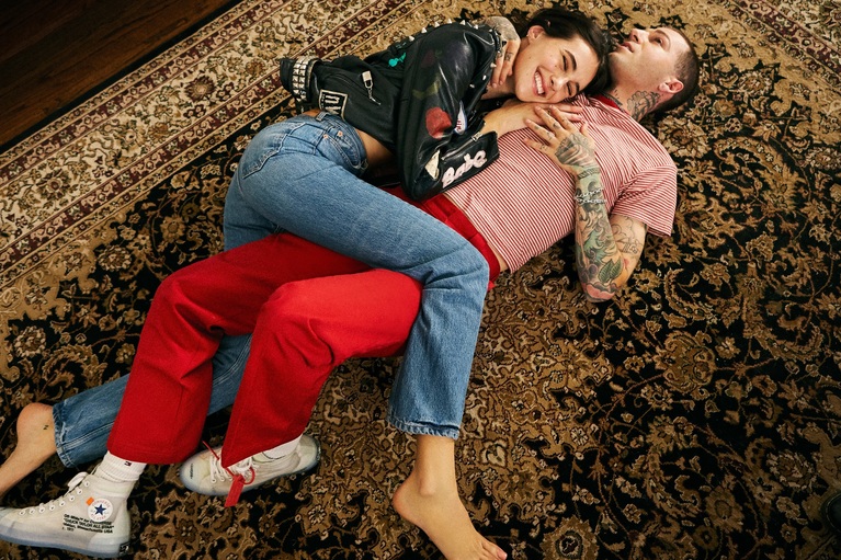 «Sweater Weather» и «Wiped Out!»: лучшие треки и альбомы в дискографии The Neighbourhood (фото 26)