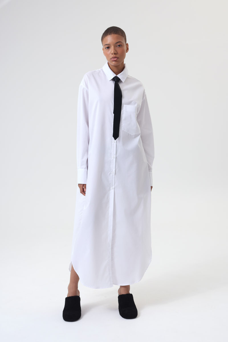 С чистого листа. Белая рубашка (и блуза) как главный элемент образа. Выбор BURO. (фото 21)