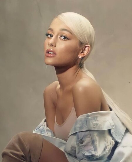 От поп-звезды до доброй волшебницы: какой путь прошла Ариана Гранде и за что мы ее любим (фото 16)