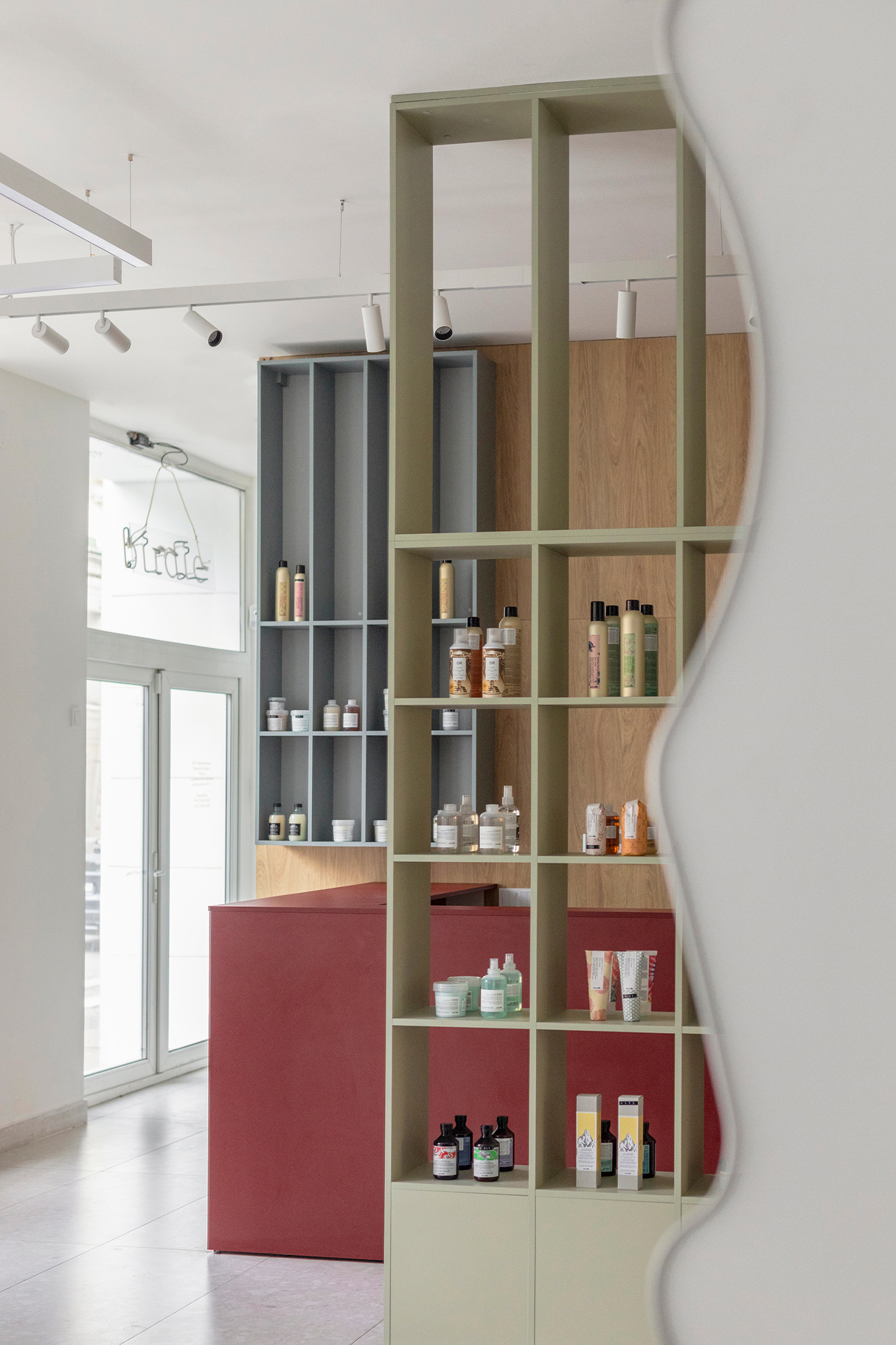 Маршрутный лист: обновленная парикмахерская Birdie на Маяковской (фото 17)