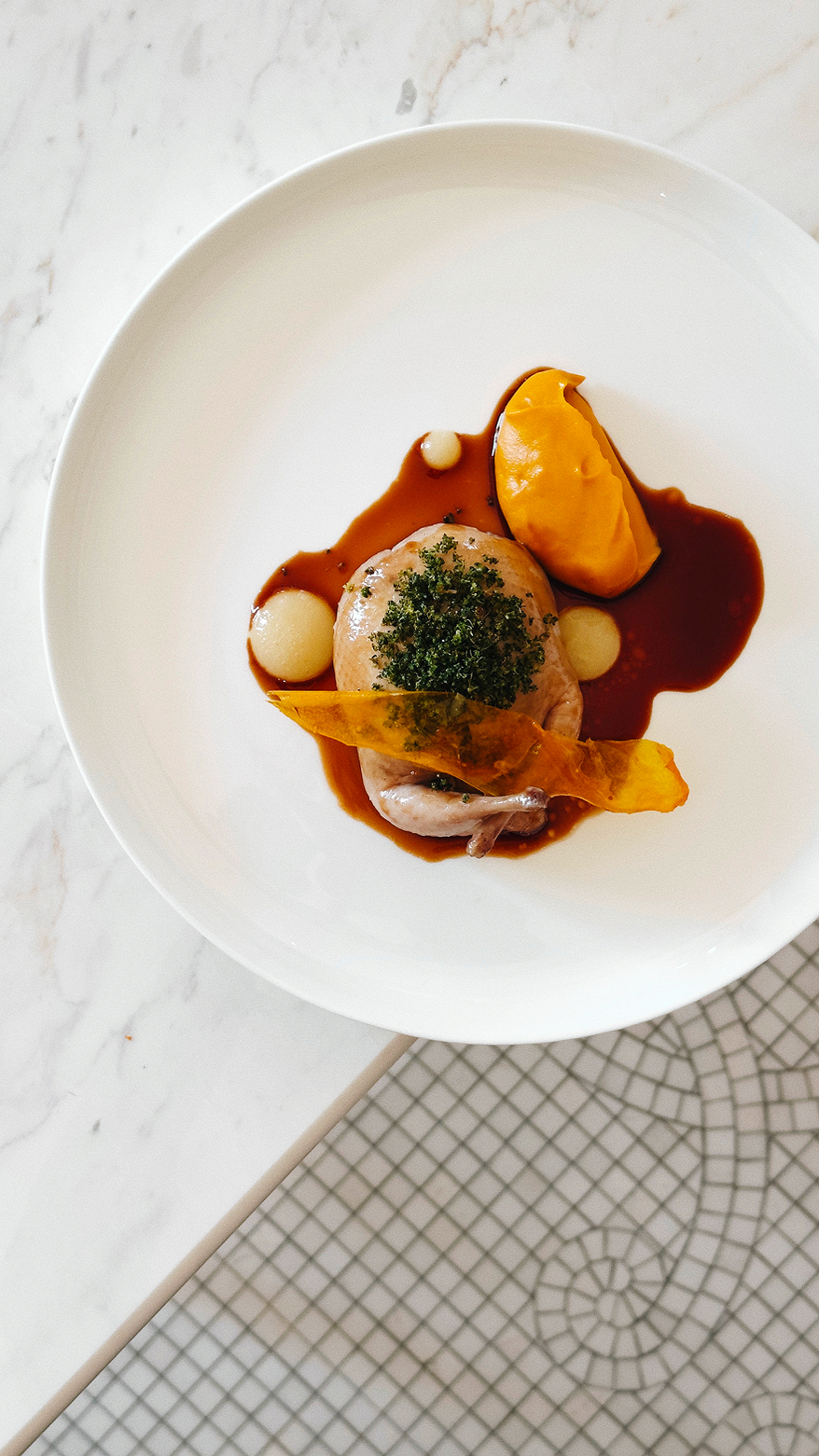 Проект Michèle в отеле «Англетер»: что попробовать, посмотреть и послушать в новом пространстве (фото 23)