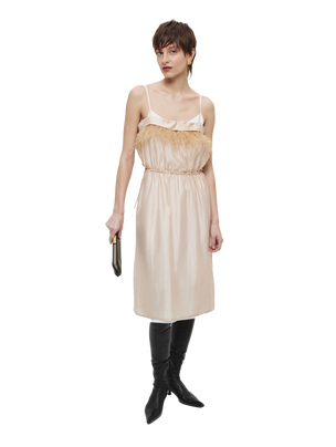 В чем встречать Новый год 2026? 26 самых модных платьев — и все от российских брендов. Выбор BURO. (фото 12)