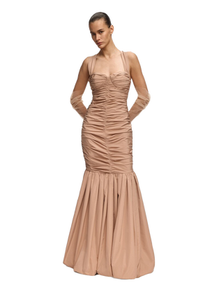 В чем встречать Новый год 2026? 26 самых модных платьев — и все от российских брендов. Выбор BURO. (фото 26)