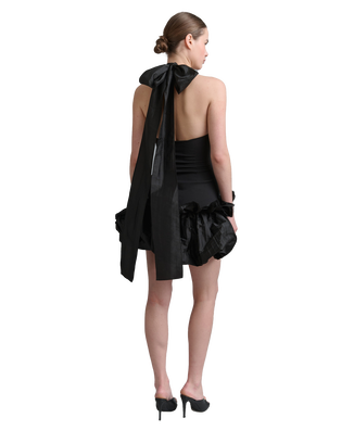 В чем встречать Новый год 2026? 26 самых модных платьев — и все от российских брендов. Выбор BURO. (фото 11)