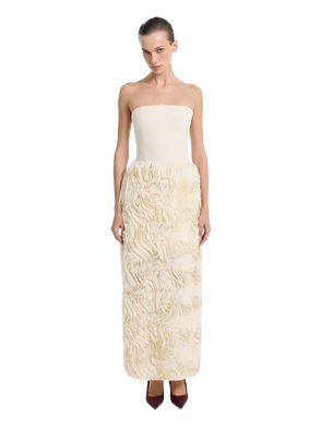 В чем встречать Новый год 2026? 26 самых модных платьев — и все от российских брендов. Выбор BURO. (фото 28)