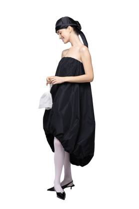 В чем встречать Новый год 2026? 26 самых модных платьев — и все от российских брендов. Выбор BURO. (фото 13)