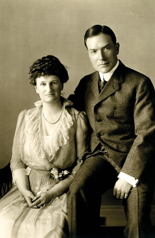 От финансовых интриг и выгодных браков до теорий заговора: история богатейших семей мира (фото 68)