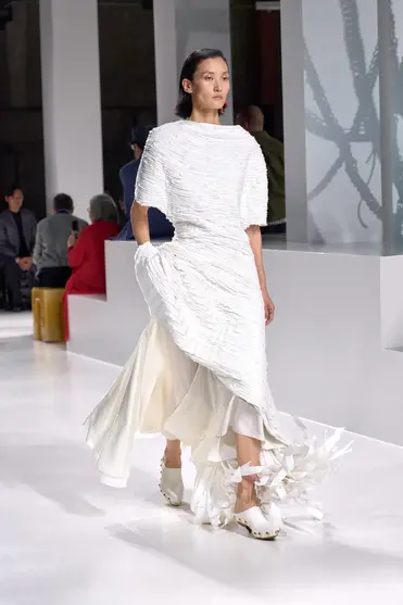 Лучшие коллекции 2025 года. Выбор фэшн-журналистов, авторов тг-каналов и друзей BURO. (фото 2)