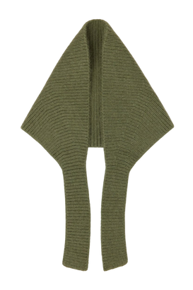 Северное сияние, горы и старинные улочки: куда поехать на Новый год и что надеть (фото 55)