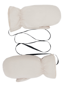 Северное сияние, горы и старинные улочки: куда поехать на Новый год и что надеть (фото 19)